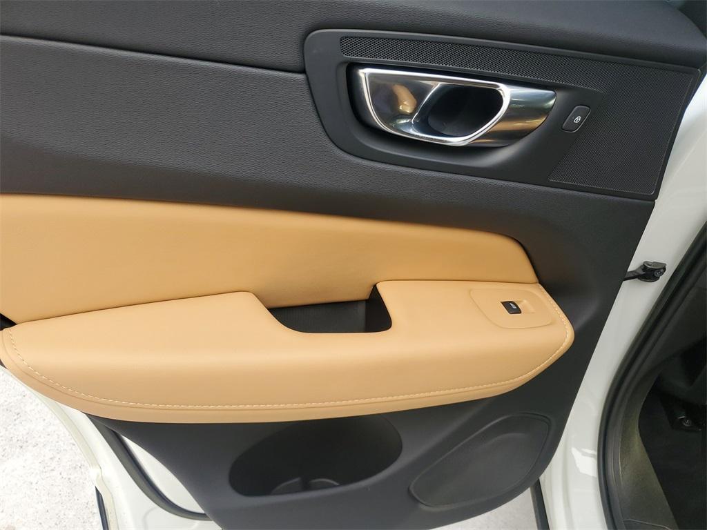 used 2022 Volvo XC60 car, priced at $39,588