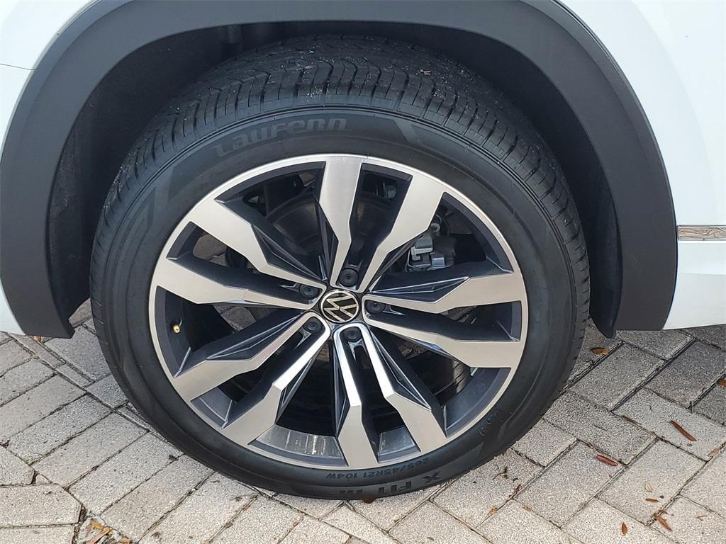 used 2022 Volkswagen Atlas car, priced at $37,377