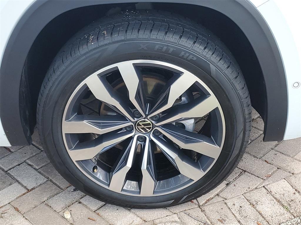 used 2022 Volkswagen Atlas car, priced at $37,377