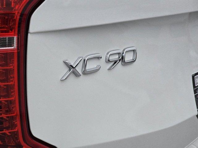 new 2025 Volvo XC90 car, priced at $59,790