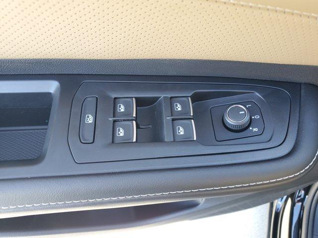 new 2026 Volkswagen Atlas Cross Sport car, priced at $42,733