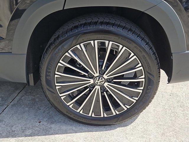 new 2025 Volkswagen Taos car, priced at $28,996