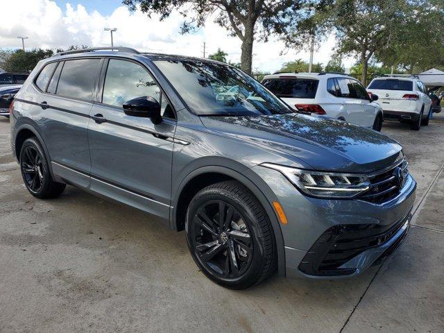 new 2024 Volkswagen Tiguan car, priced at $33,198