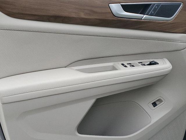 new 2025 Volkswagen Atlas car, priced at $46,336