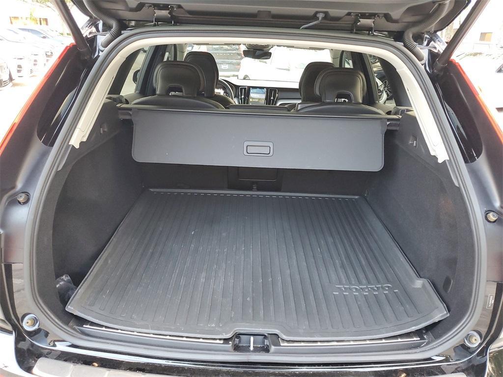 used 2023 Volvo XC60 car, priced at $33,888