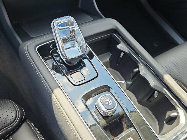new 2025 Volvo XC90 car, priced at $76,260