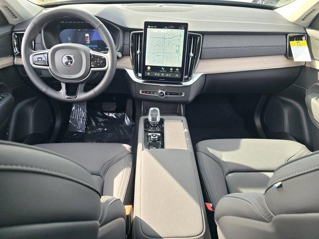new 2025 Volvo XC90 car, priced at $65,895