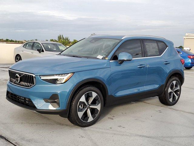 new 2025 Volvo XC40 car, priced at $46,795