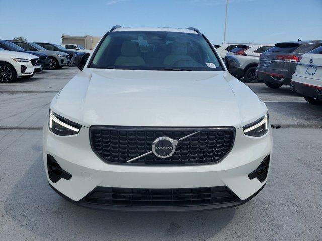 new 2025 Volvo XC40 car, priced at $49,790