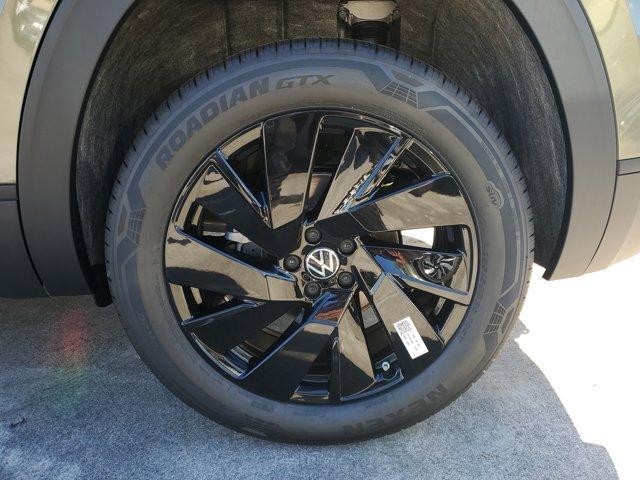 new 2026 Volkswagen Atlas Cross Sport car, priced at $43,765