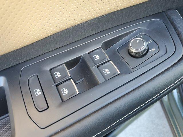 new 2026 Volkswagen Atlas Cross Sport car, priced at $43,765