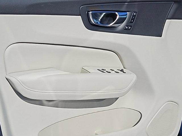 new 2025 Volvo XC60 car, priced at $54,610