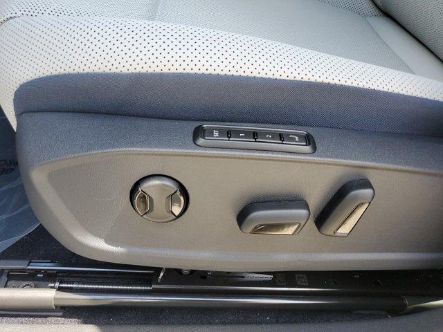 new 2025 Volkswagen ID.4 car