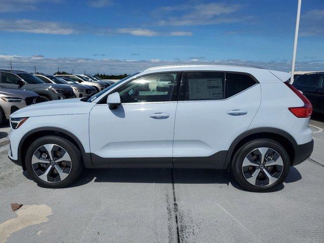 new 2025 Volvo XC40 car, priced at $47,765