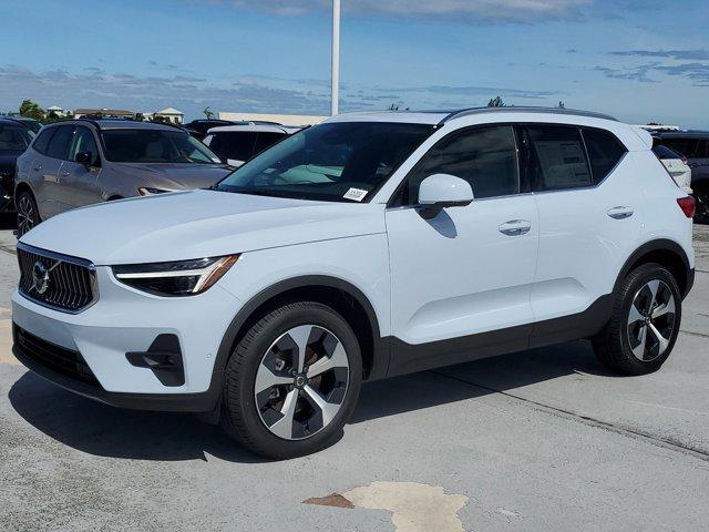 new 2025 Volvo XC40 car, priced at $47,765