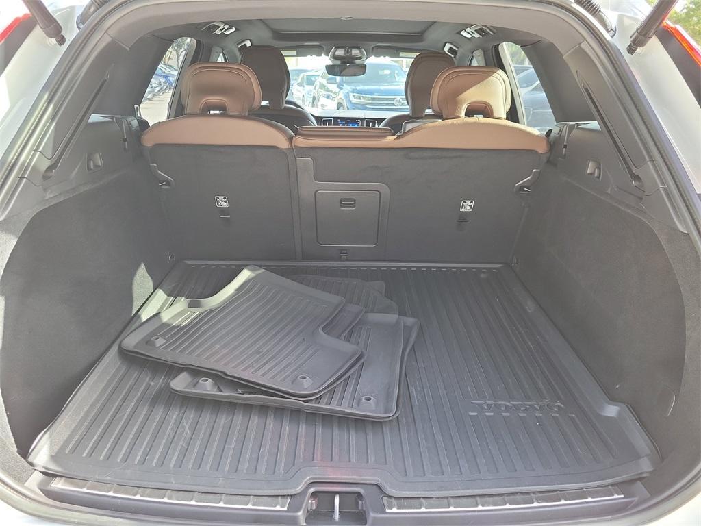 used 2023 Volvo XC60 car, priced at $35,788