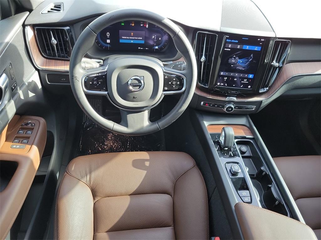 used 2023 Volvo XC60 car, priced at $35,788