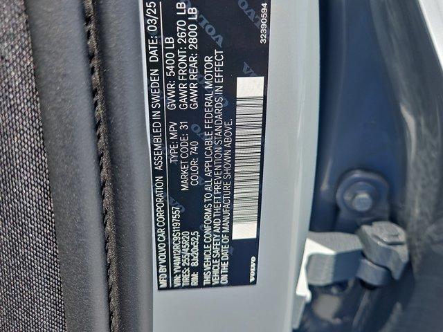 new 2025 Volvo XC60 car, priced at $53,625