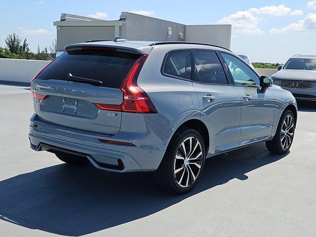 new 2025 Volvo XC60 car, priced at $53,625