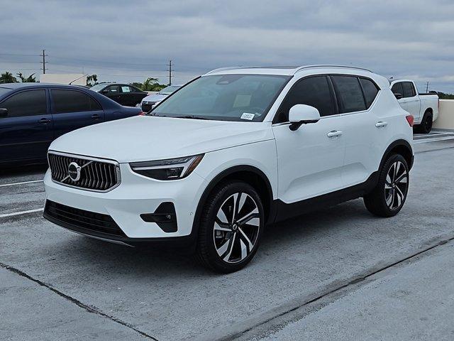 new 2025 Volvo XC40 car, priced at $51,000