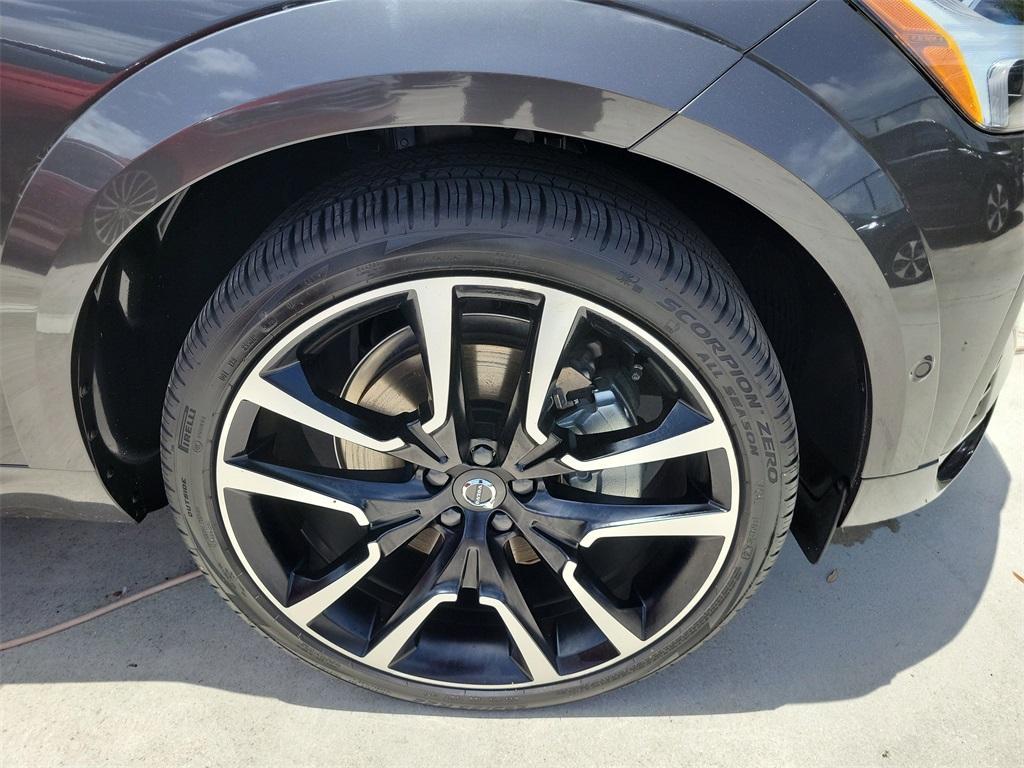 used 2024 Volvo XC60 Recharge Plug-In Hybrid car, priced at $54,888