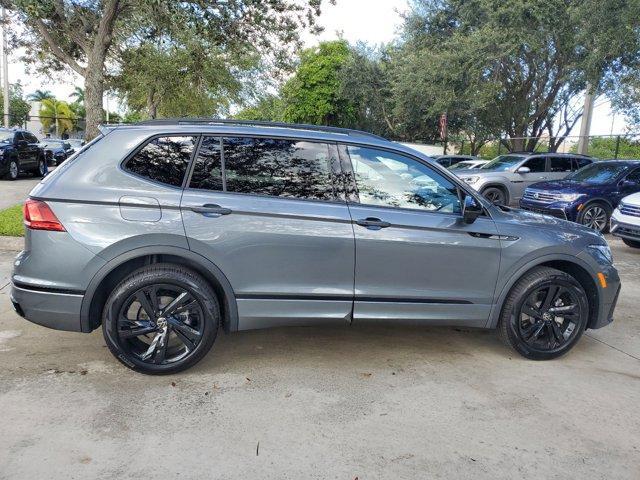 new 2024 Volkswagen Tiguan car, priced at $33,830