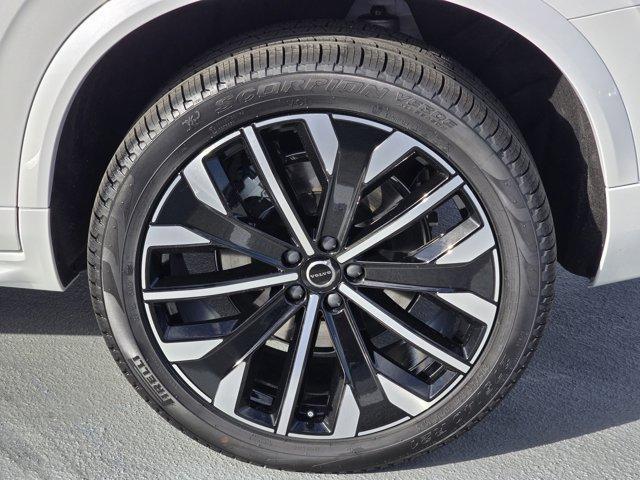 new 2025 Volvo XC90 Plug-In Hybrid car, priced at $75,633