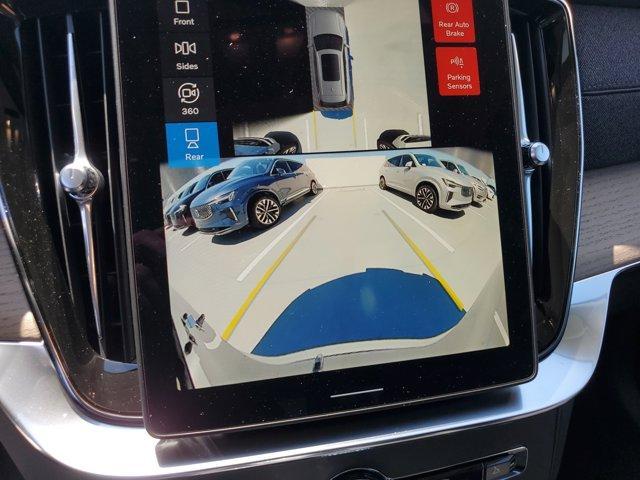 new 2025 Volvo XC90 Plug-In Hybrid car, priced at $75,633