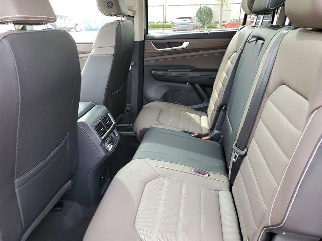 new 2025 Volkswagen Atlas car, priced at $47,298
