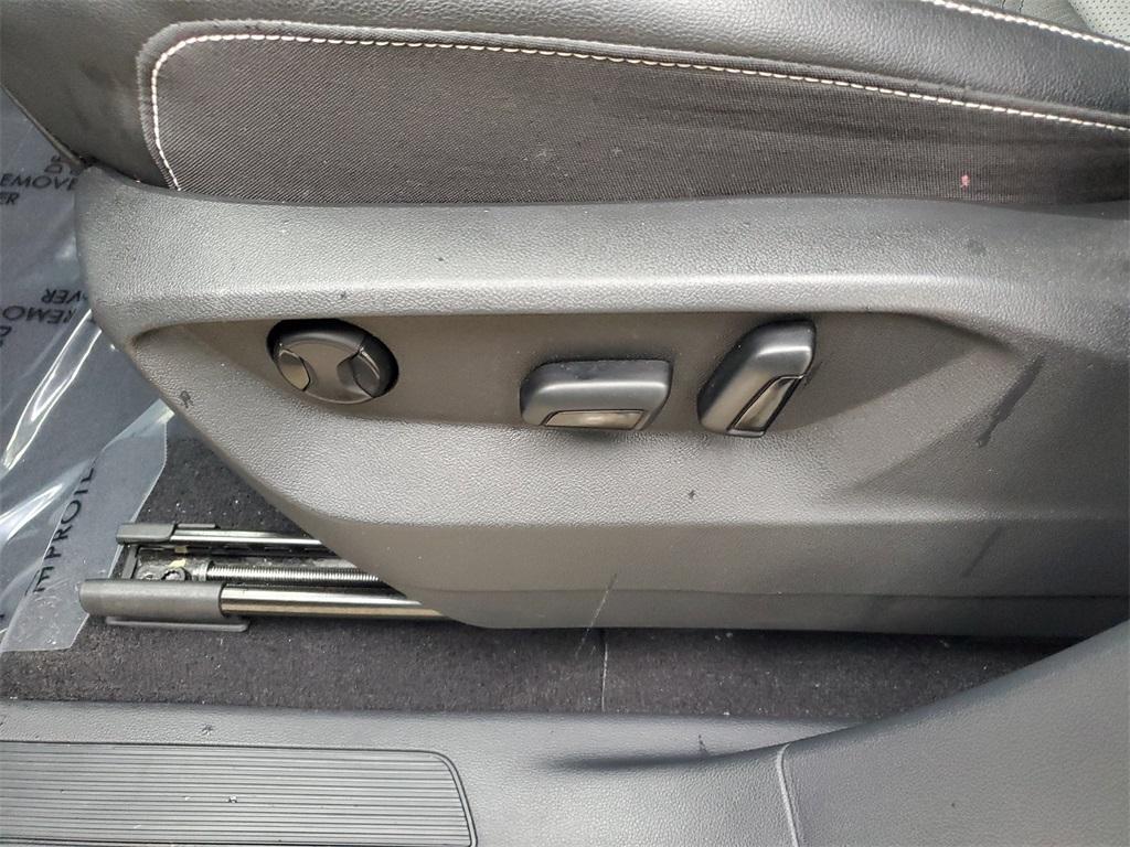 used 2024 Volkswagen Atlas car, priced at $30,998