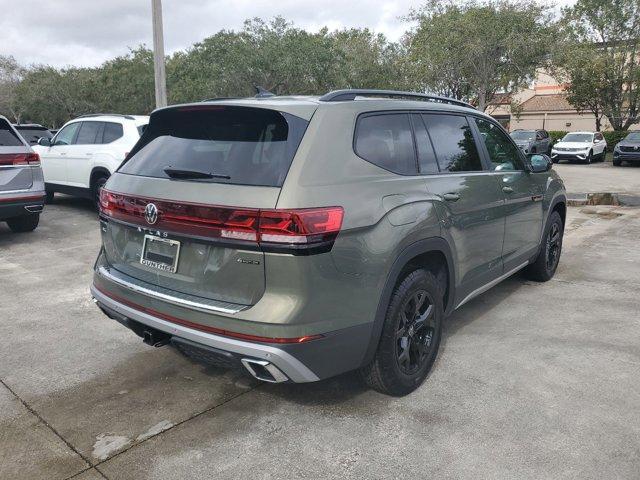 new 2024 Volkswagen Atlas car, priced at $47,733