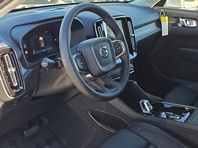 new 2025 Volvo XC40 car, priced at $49,476