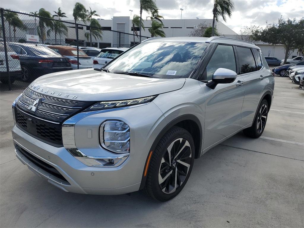 used 2022 Mitsubishi Outlander car, priced at $26,898