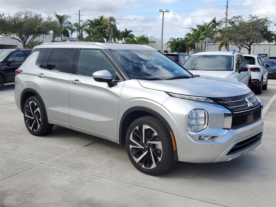 used 2022 Mitsubishi Outlander car, priced at $26,898