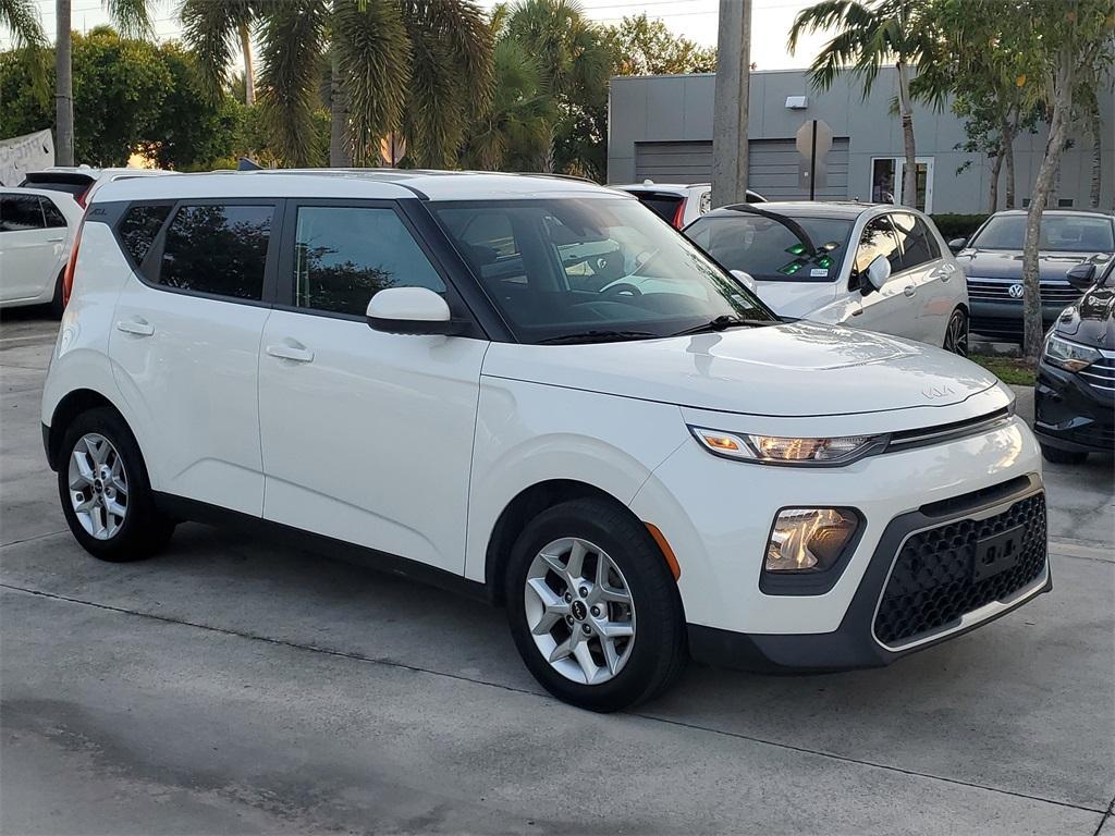 used 2022 Kia Soul car, priced at $12,988