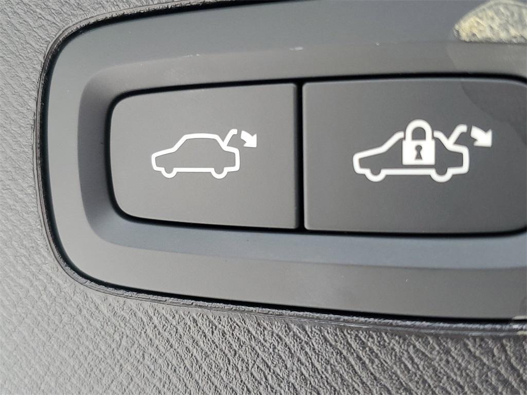 used 2025 Volvo XC90 Plug-In Hybrid car, priced at $68,988