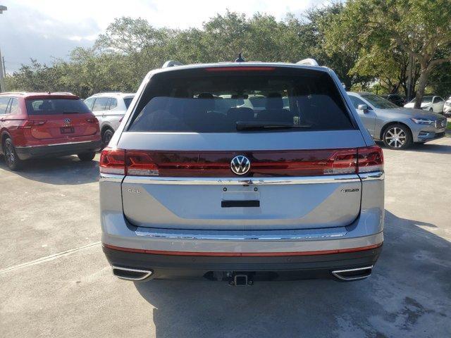 new 2024 Volkswagen Atlas car, priced at $44,452