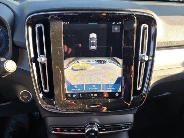 new 2025 Volvo XC40 car, priced at $44,153