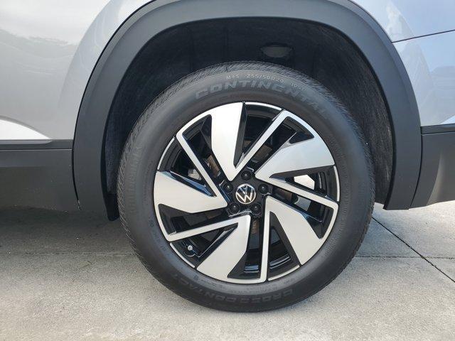 new 2025 Volkswagen Atlas car, priced at $42,934