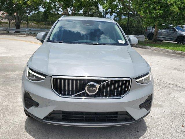 new 2025 Volvo XC40 car, priced at $43,045