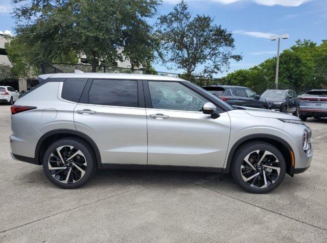 new 2024 Mitsubishi Outlander car, priced at $36,285