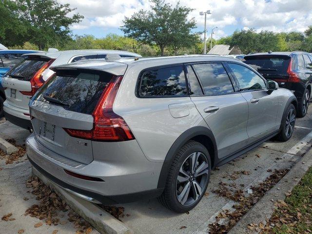 new 2024 Volvo V60 Cross Country car, priced at $54,135