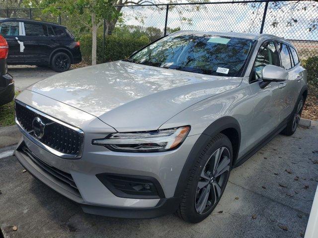 new 2024 Volvo V60 Cross Country car, priced at $54,135