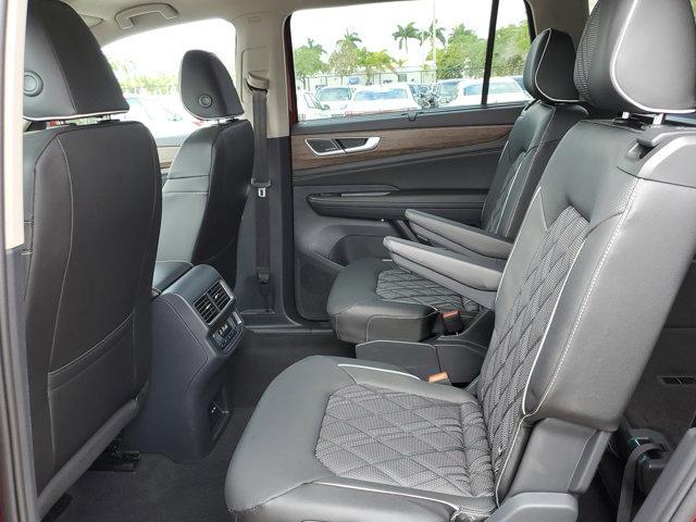 new 2025 Volkswagen Atlas car, priced at $53,419
