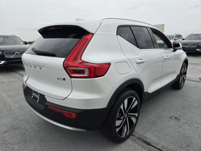 new 2025 Volvo XC40 car, priced at $48,890