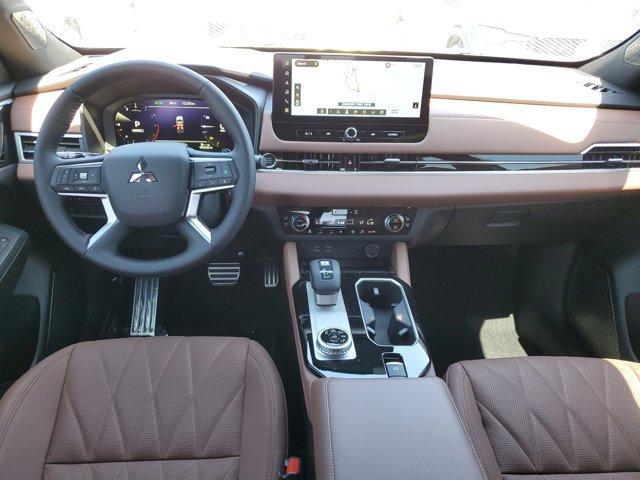 new 2025 Mitsubishi Outlander car, priced at $43,735