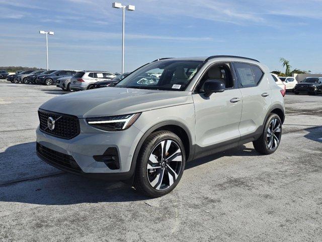 new 2025 Volvo XC40 car, priced at $49,790