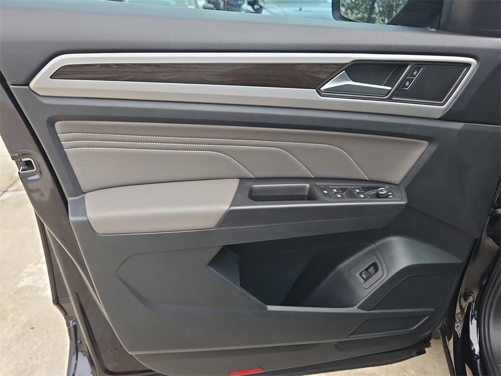 used 2023 Volkswagen Atlas car, priced at $30,877