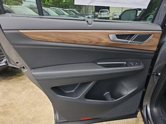 new 2025 Volkswagen Atlas car, priced at $43,809