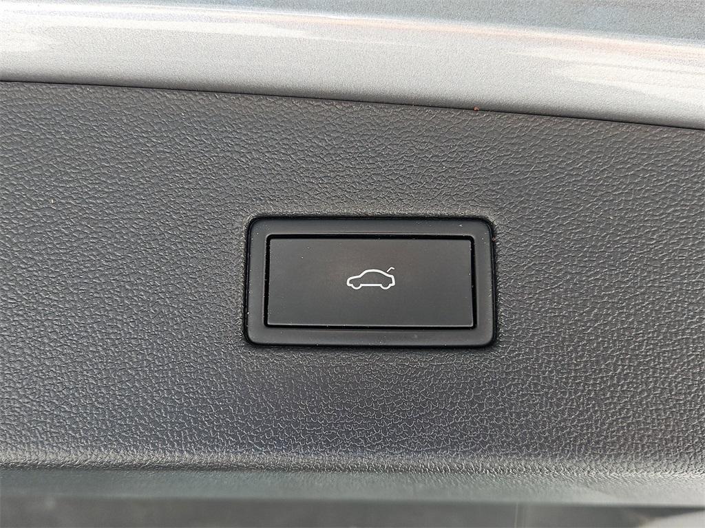 used 2022 Volkswagen Tiguan car, priced at $23,777